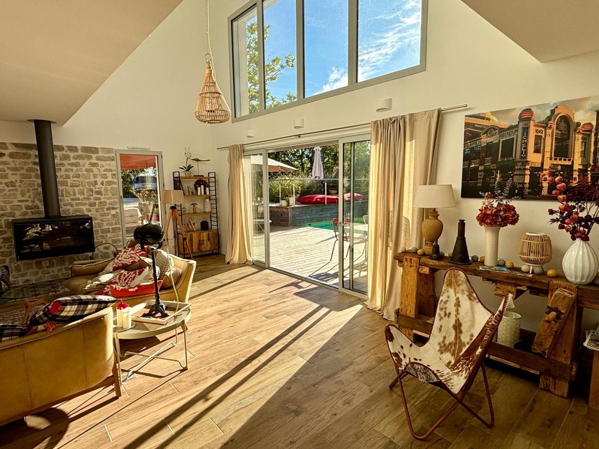 Maison D'Hotes De Charme Le Clos De La Fontaine Piscine & Spa Labastide-Marnhac エクステリア 写真